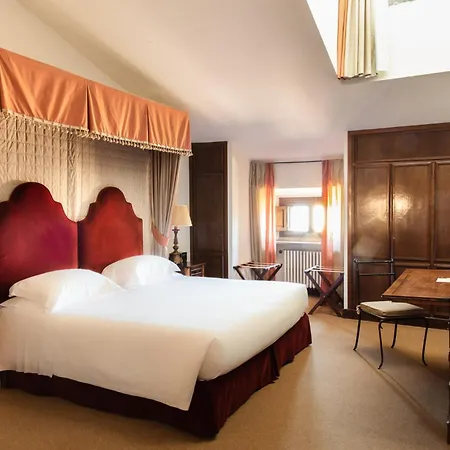 Szálloda La Posta Vecchia 5*