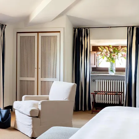 Szálloda La Posta Vecchia 5*