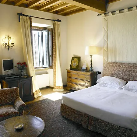 La Posta Vecchia 5* Ladispoli