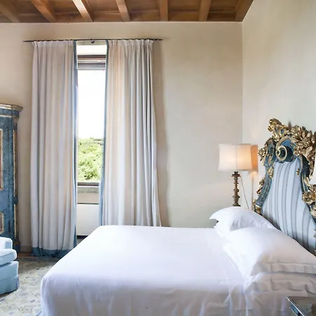 La Posta Vecchia 5* Ladispoli