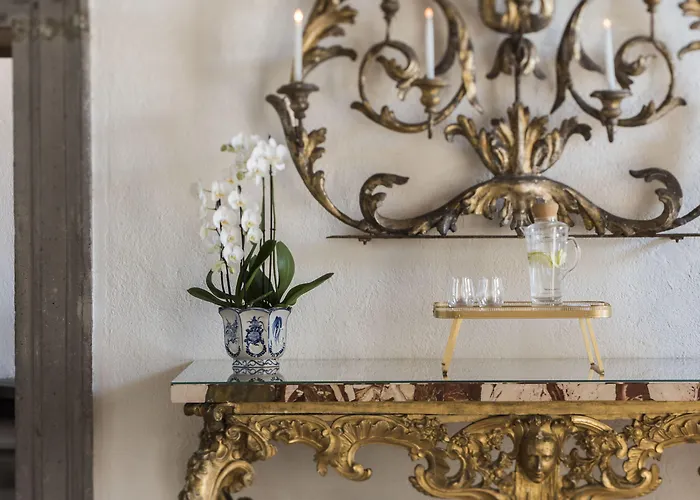 拉波斯塔维奇亚酒店 酒店