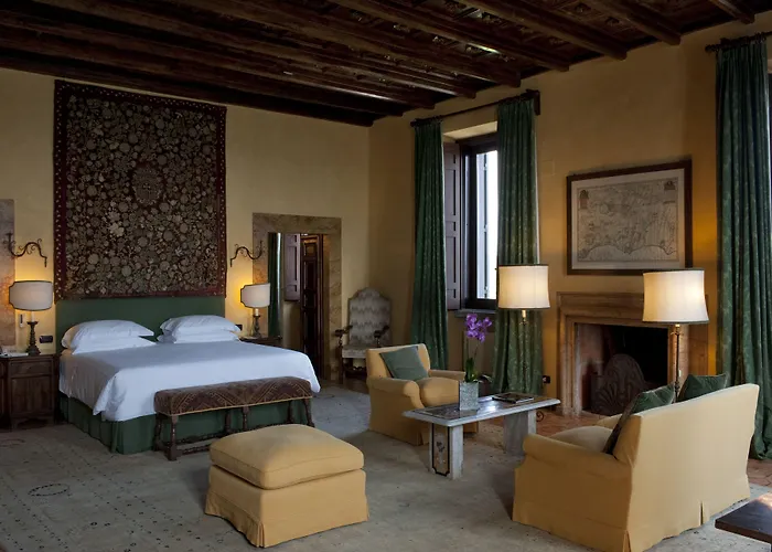 拉波斯塔维奇亚酒店 拉迪斯波利