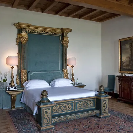 La Posta Vecchia 5*