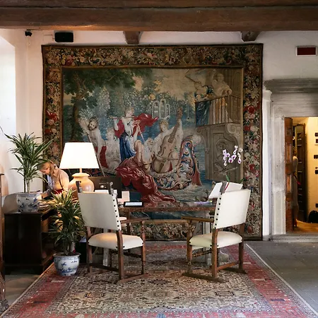 La Posta Vecchia 5* Ladispoli