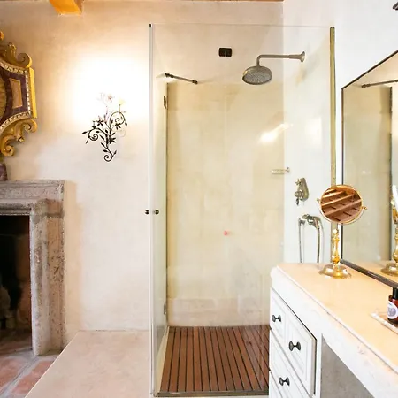 Hotel La Posta Vecchia 5*