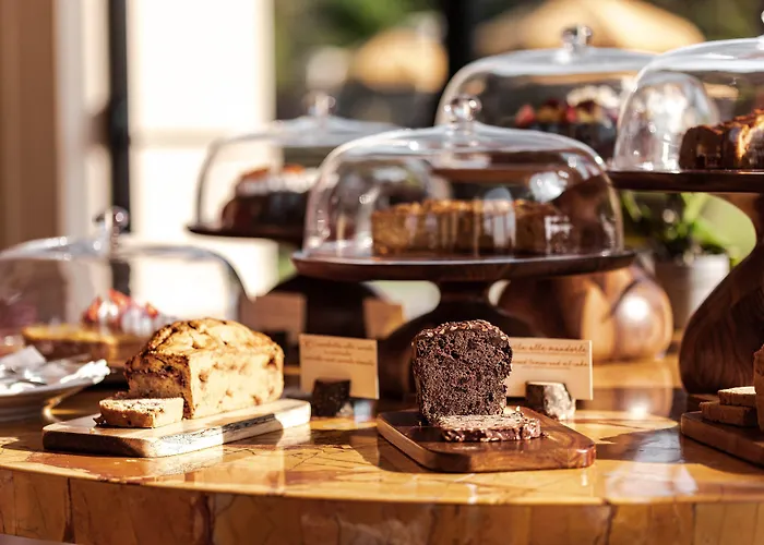 La Posta Vecchia מלון 5*